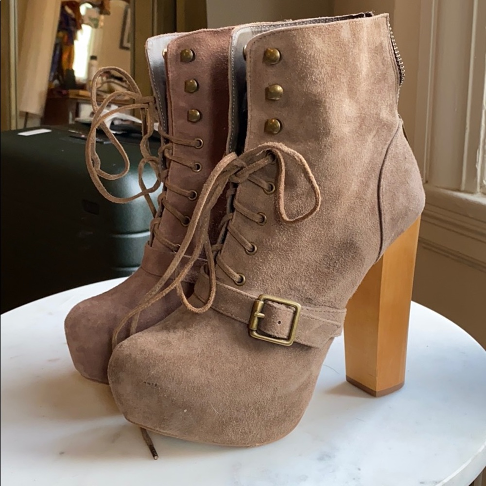 Steve Madden boots